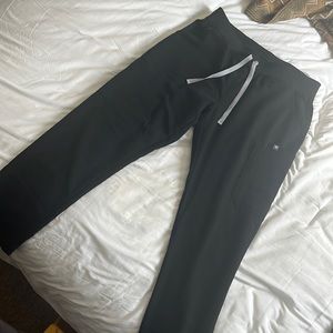 Black Yola HIGH WAISTED scrub pants. Size Medium Petite. Really good condition